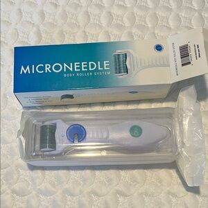 Microneedle Body Roller System - White and Blue